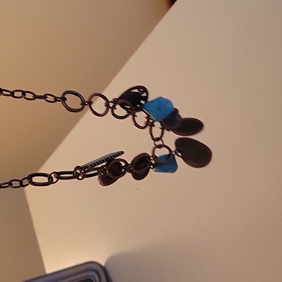 Necklaces - Picture 4 of 4